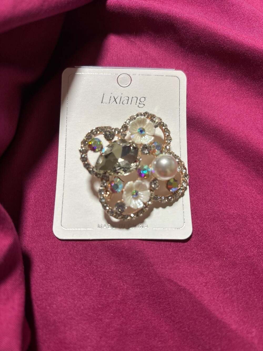 Lixiang Floral Crystal and Pearl Cluster Brooch Pin